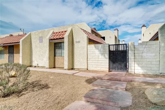 MLS: 2703187 Condo For Sale