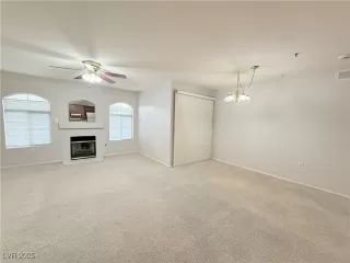 Photo #3: 2703192 Listing 