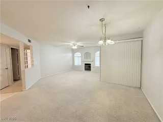 Photo #5: 2703192 Listing 