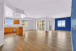 Photo #4: 2703196 Listing