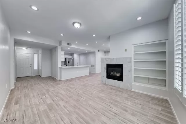 MLS: 2703209 Condo For Sale