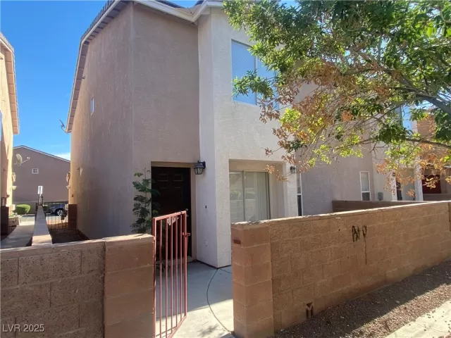 MLS: 2703215 Condo For Sale