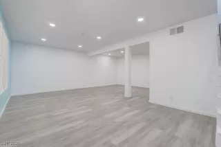 Photo #1: 2703241 Listing 