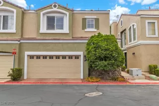 Photo #2: 2703244 Listing