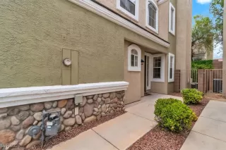 Photo #6: 2703244 Listing