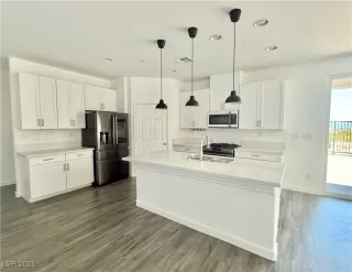 Photo #1: 2703254 Listing