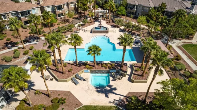 MLS: 2703272 Condo For Sale