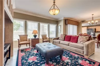 Photo #6: 2703272 Listing 