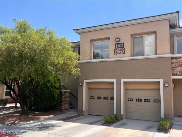 MLS: 2703278 Condo For Sale