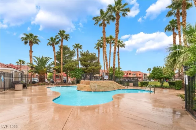 MLS: 2703295 Condo For Sale