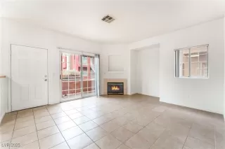 Photo #1: 2703295 Listing 