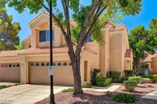 Photo #2: 2703318 Listing