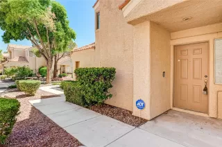 Photo #4: 2703318 Listing