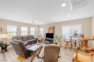 Photo #6: 2703345 Listing 