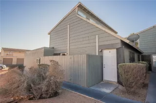 Photo #4: 2703367 Listing