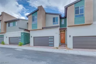 Photo #2: 2703387 Listing 