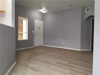 Photo #4: 2703394 Listing 