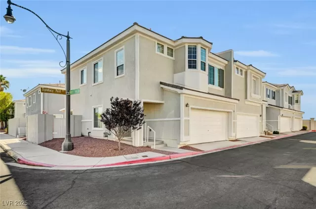 MLS: 2703401 Condo For Sale