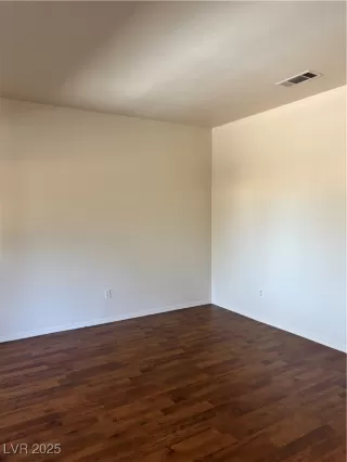 Photo #6: 2703402 Listing 