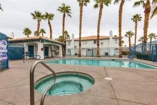 Photo #2: 2703412 Listing 