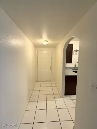 Photo #2: 2703427 Listing 