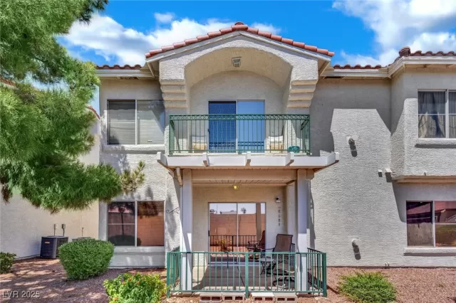 MLS: 2703461 Condo For Sale