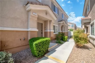 Photo #3: 2703473 Listing 