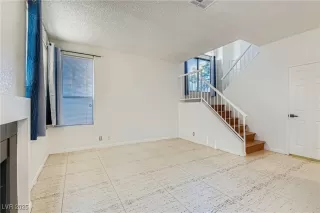 Photo #3: 2703496 Listing 