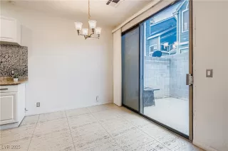 Photo #6: 2703496 Listing 