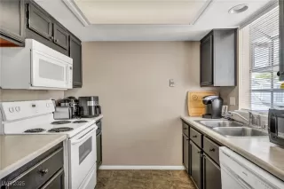 Photo #1: 2703515 Listing