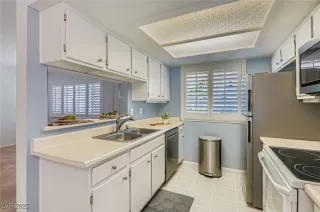 Photo #6: 2703524 Listing