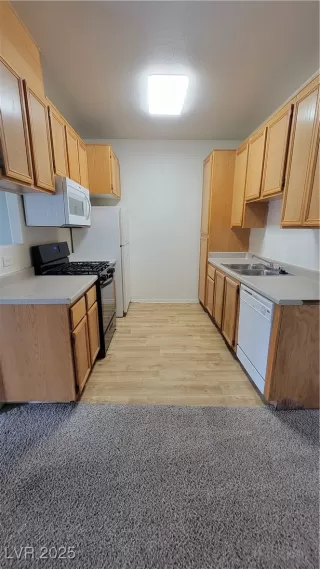 Photo #2: 2703528 Listing 