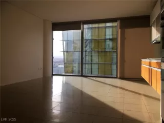 Photo #1: 2703569 Listing 