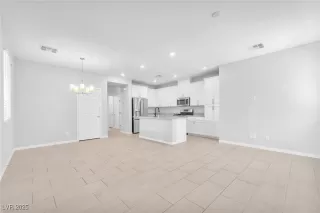 Photo #6: 2703588 Listing 