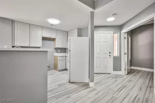 Photo #4: 2703611 Listing 