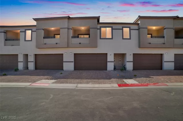 MLS: 2703621 Condo For Sale