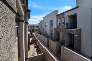 Photo #1: 2703621 Listing 