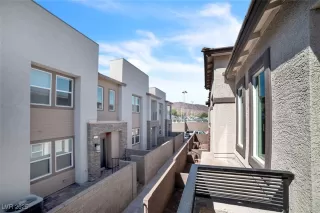 Photo #2: 2703621 Listing 