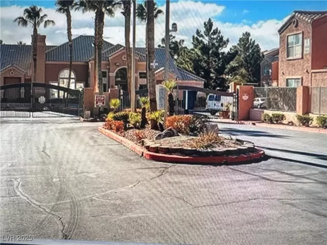 MLS: 2703639 Condo For Sale