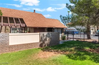 Photo #3: 2703646 Listing