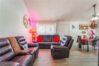 Photo #5: 2703646 Listing