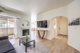 Photo #4: 2703666 Listing 