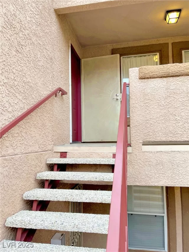 MLS: 2703673 Condo For Sale