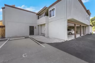 Photo #1: 2703680 Listing 