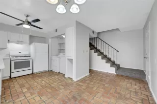 Photo #4: 2703680 Listing 