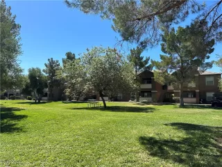 Photo #6: 2703681 Listing 