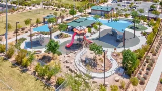 Photo #2: 2703694 Listing 