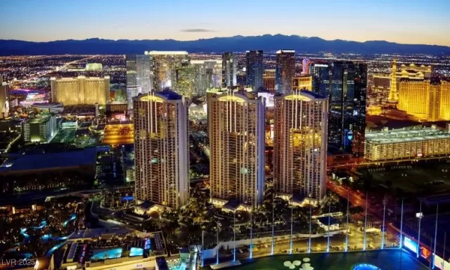 MLS: 2703696 Condo For Sale