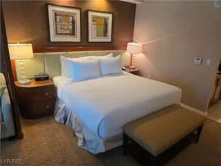 Photo #5: 2703696 Listing