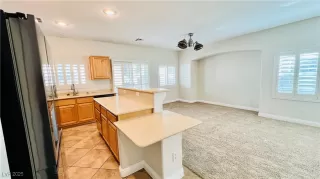 Photo #4: 2703711 Listing